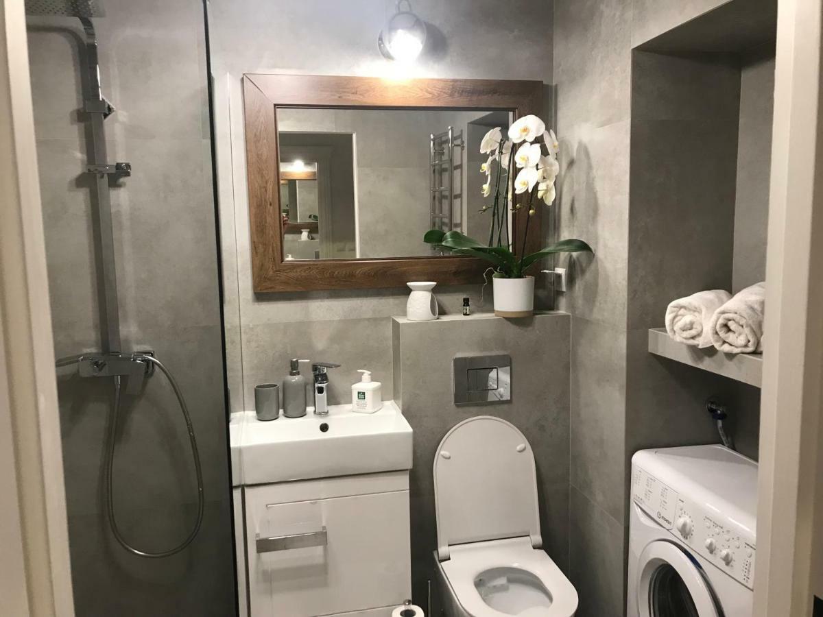 Apartamento Stare Miasto Swietojerska 12 Varsovia Exterior foto