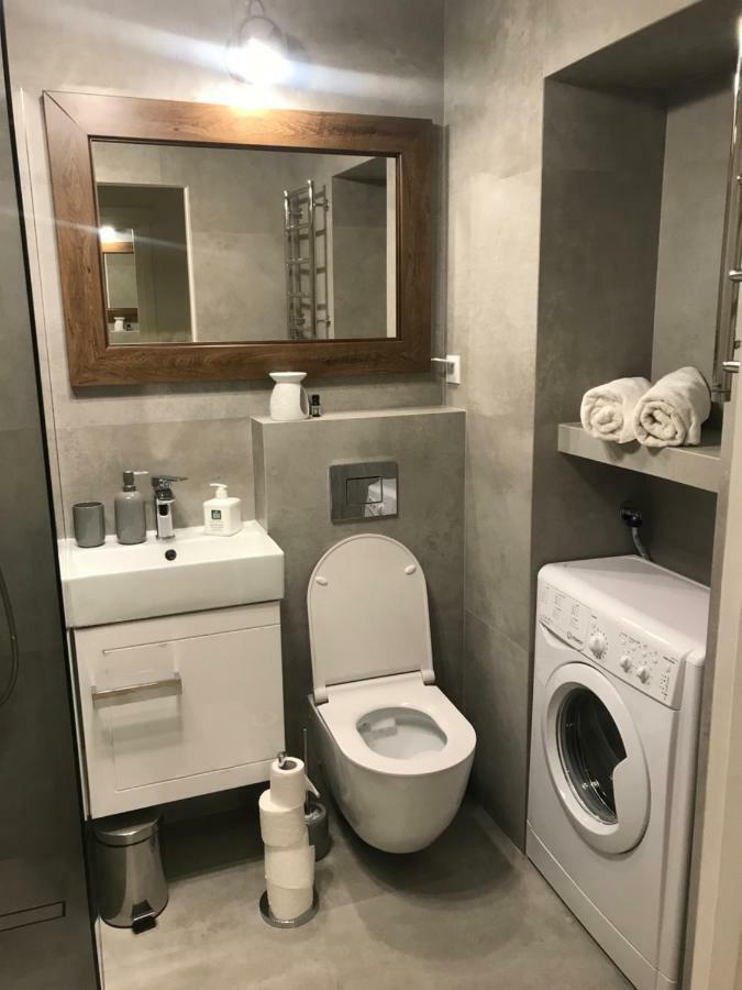 Apartamento Stare Miasto Swietojerska 12 Varsovia Exterior foto
