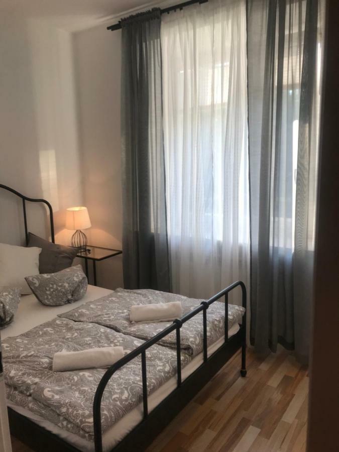 Apartamento Stare Miasto Swietojerska 12 Varsovia Exterior foto